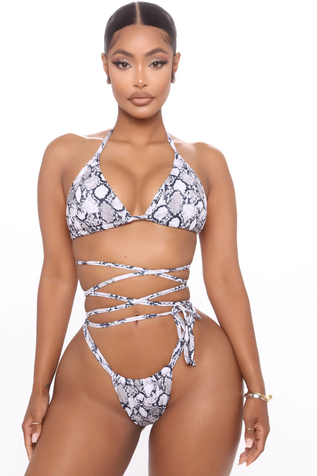 Beach Bum Day Strappy 2 Piece Bikini - Black/White