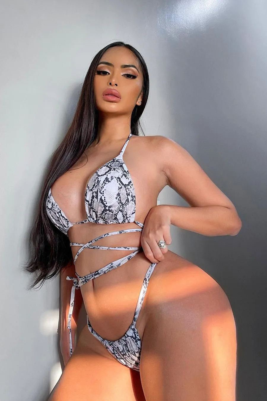 Beach Bum Day Strappy 2 Piece Bikini - Black/White