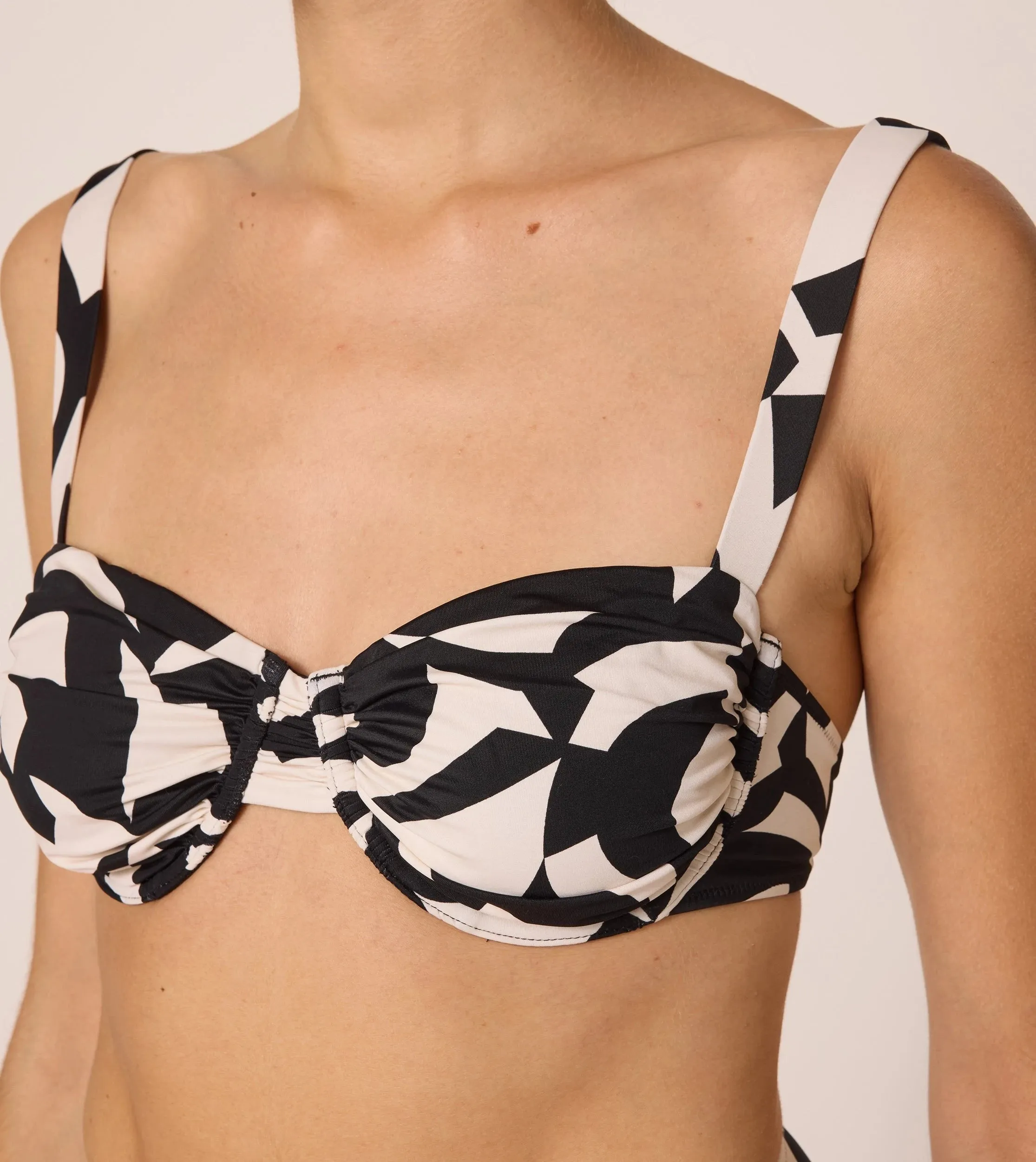 Beckett Top | Osaria Black/White