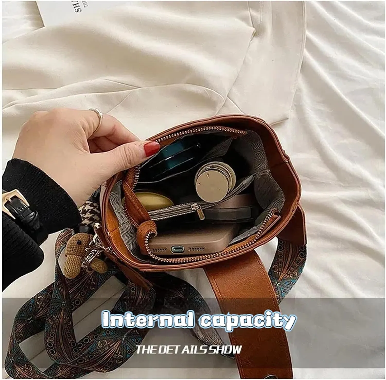 Bootara Bucket Bag, Vintage Fashion Small Water Bucket Bag With Adjustable Shoulder Strap, Cute Rabbit Pendant