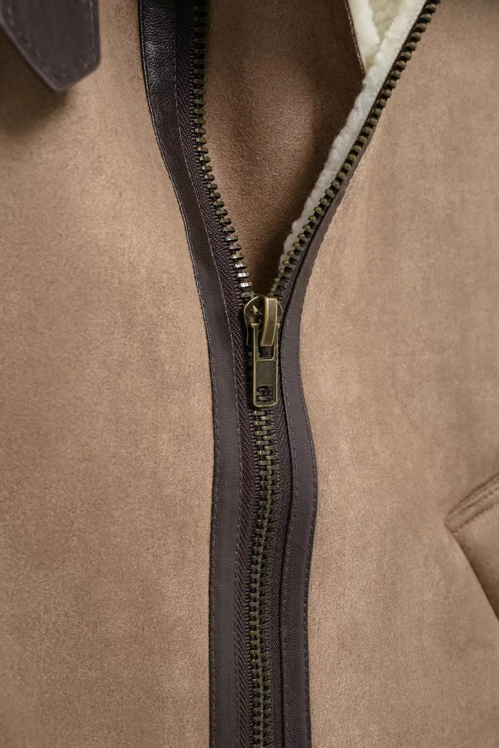 'Emery' Minimalist Collared Sleeveless Quilted Sherpa Vest