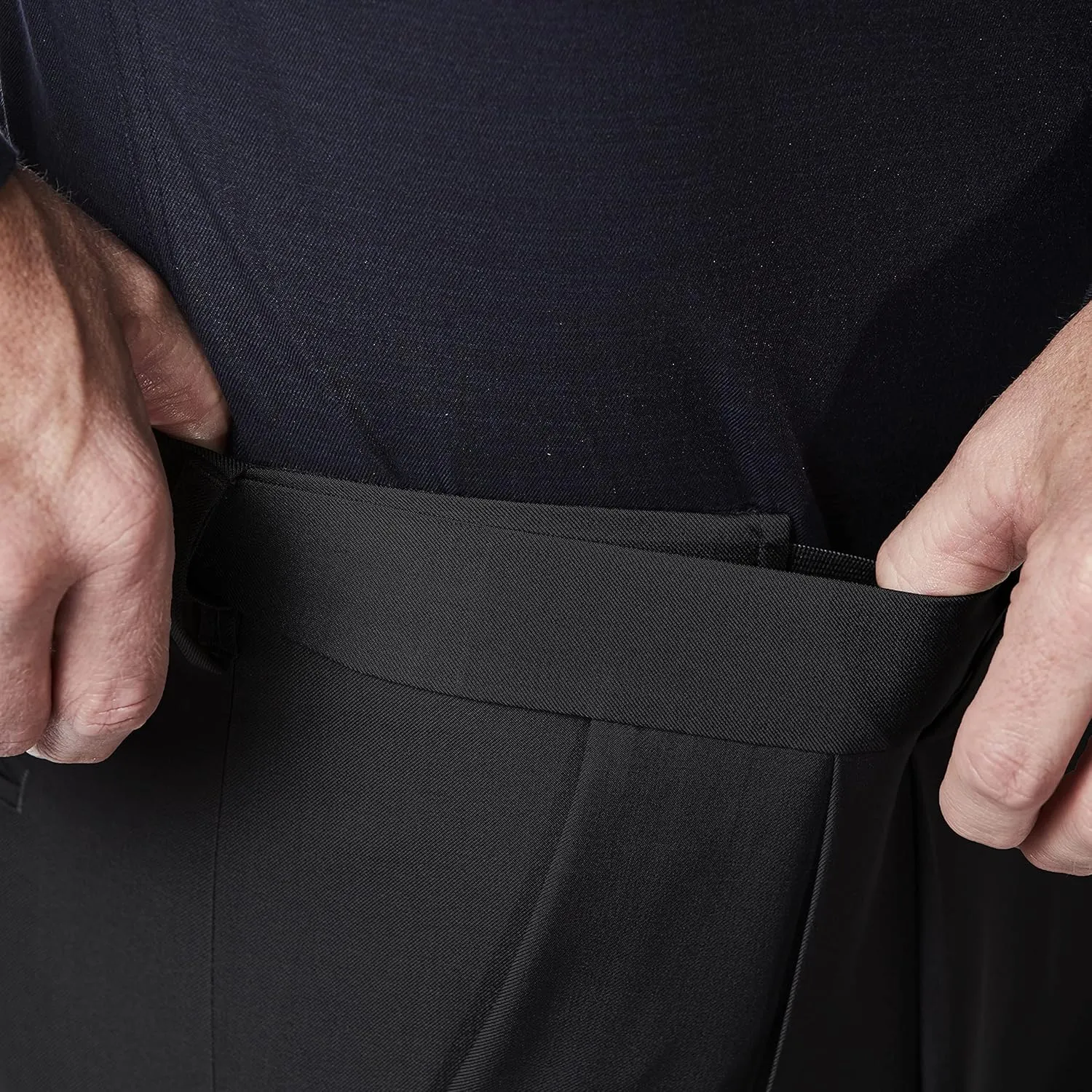 Haggar Men's Premium Comfort Classic Fit Pleat Front Dress Pant (Regular And Big & Tall Sizes)