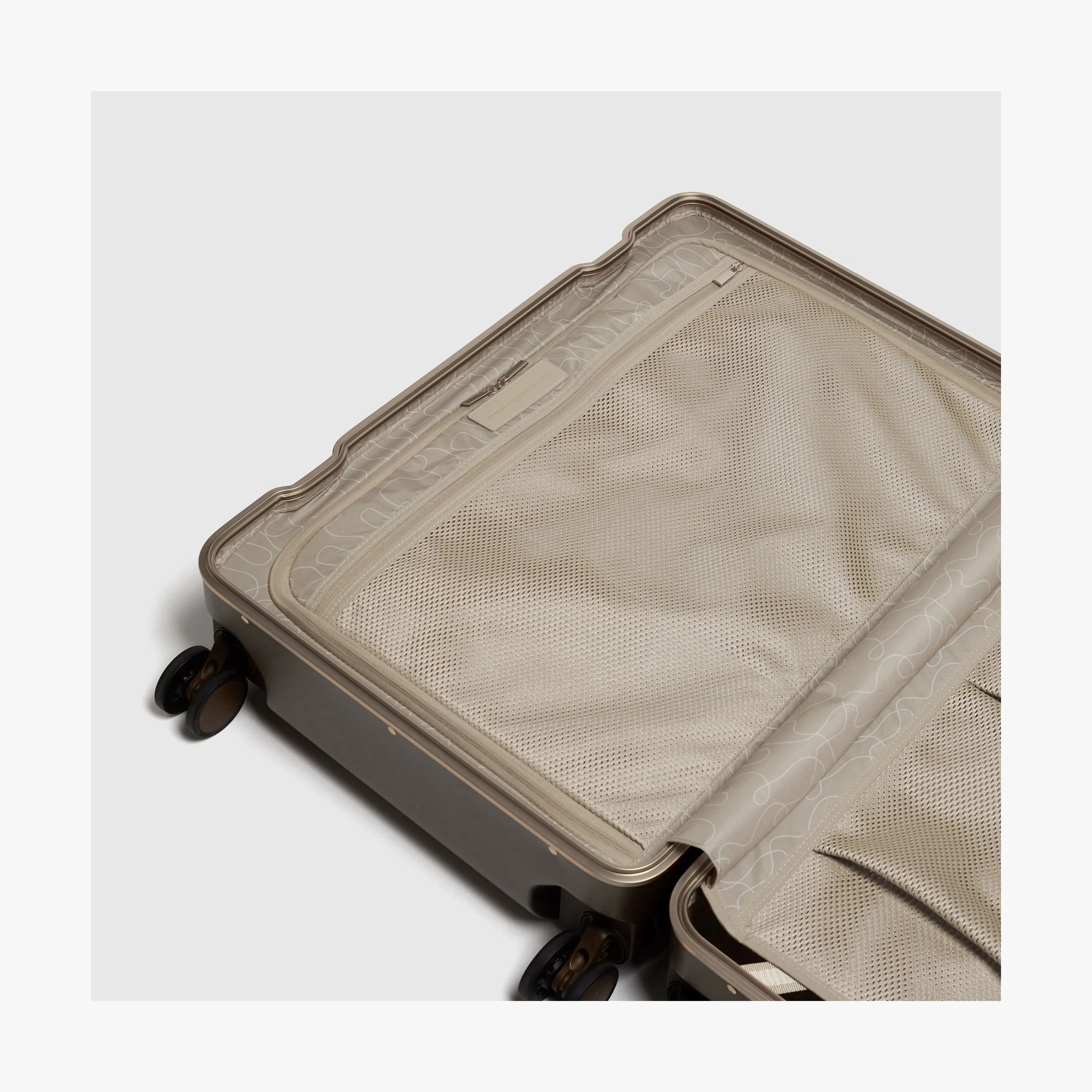 Hybrid Check-In Medium