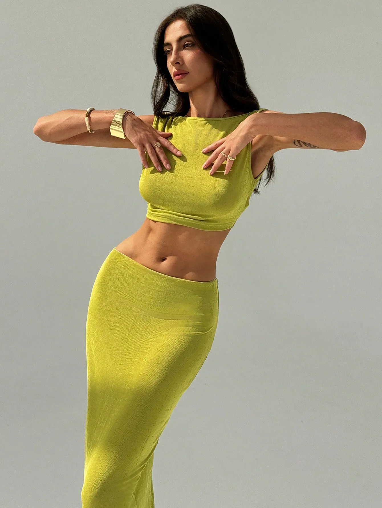 Minimalist Tight Sleeveless Green Backless Open Back Top & Green Bodycon Long Skirt Women's Two-Piece Set