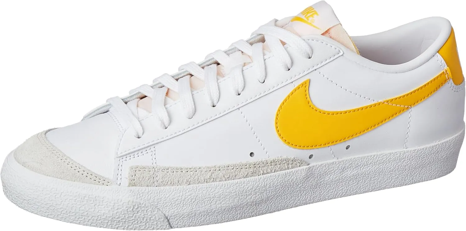 Nike Men's Classic Basketball Shoe