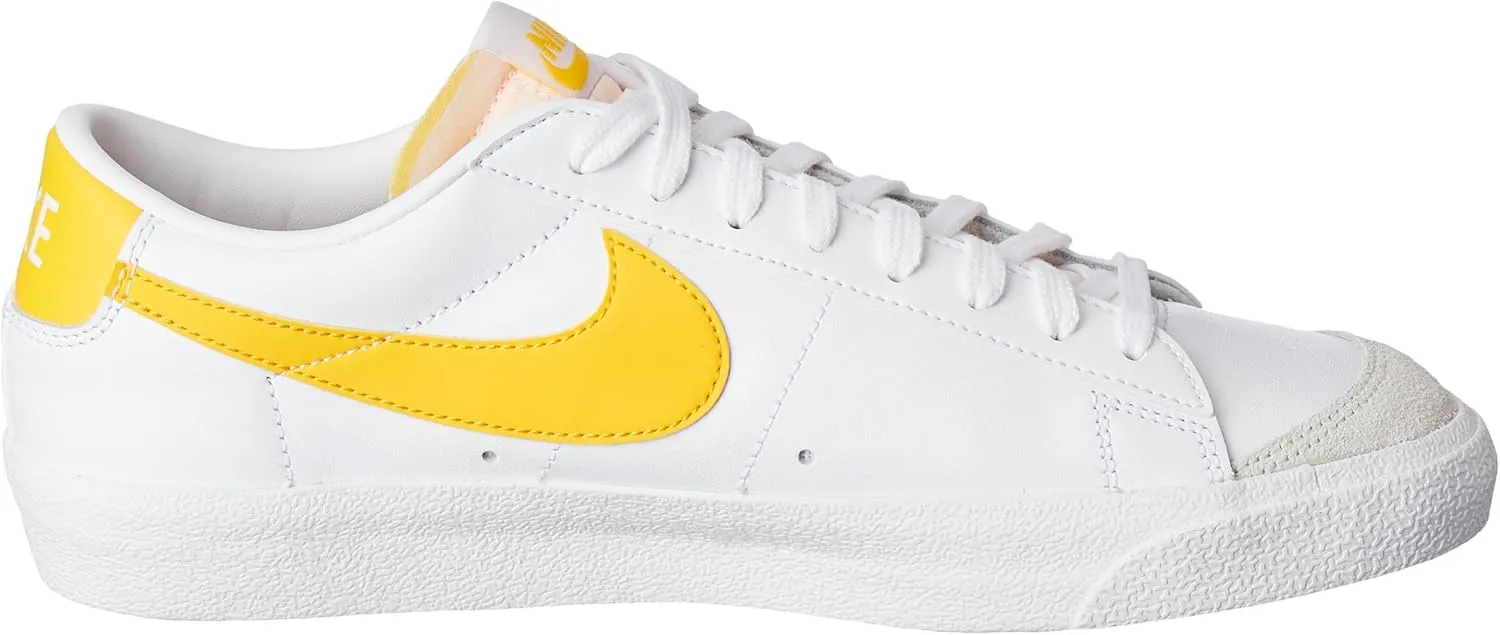 Nike Men's Classic Basketball Shoe