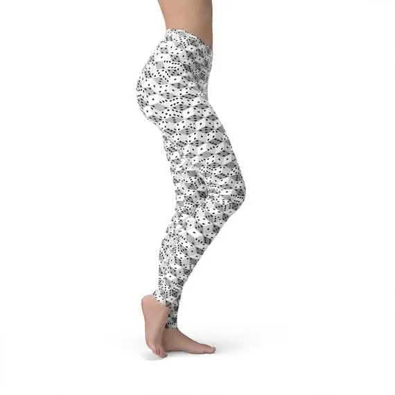 Stylish Monochrome Dice Print Leggings for Women