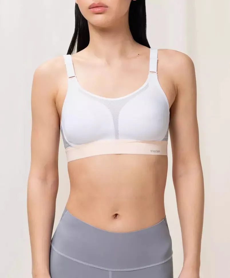 TRIUMPH <BR>
Unpadded Triaction Extreme Lite Sports Bra <BR>