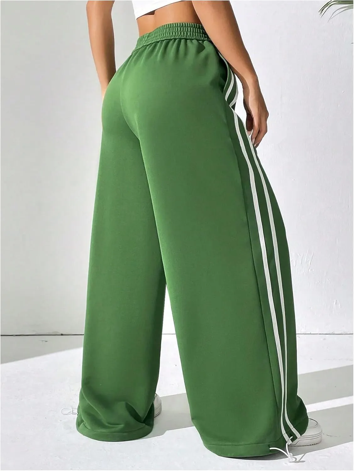 Verdusa Women's Striped Wide Leg Loose Athletic Pants Elastic Waist Sweatpants with Pockets