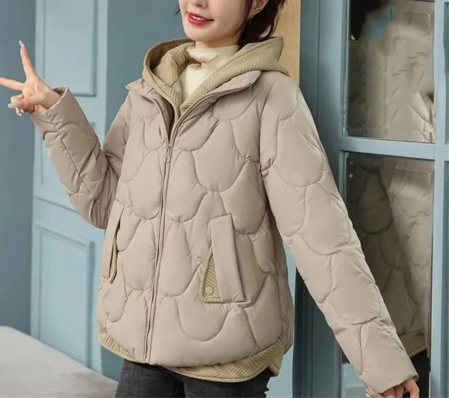 Women's Hooded Fake Two-Piece Parka Coat Classic Short Corrugated Warm Cotton-Padded Jacket