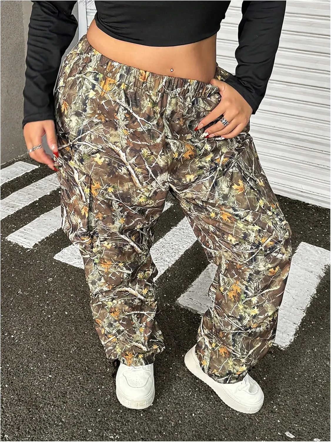 Women's Plus Size Camo Cargo Pants Wide Leg Elastic Waist Long Trousers Streetwear with Pocket